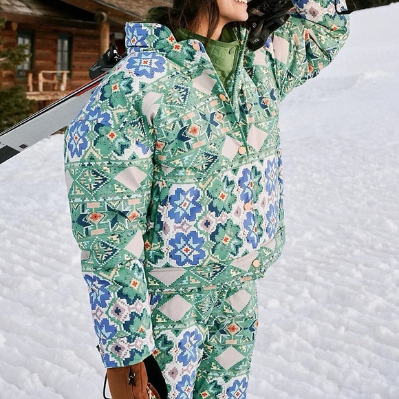 FP Movement by Free People Jackets & Blazers - Free People Movement Bunny Slope Printed Puffer Jacket Green